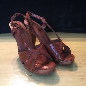 Vintage Authentic QualiCraft Wood & Leather Heels
